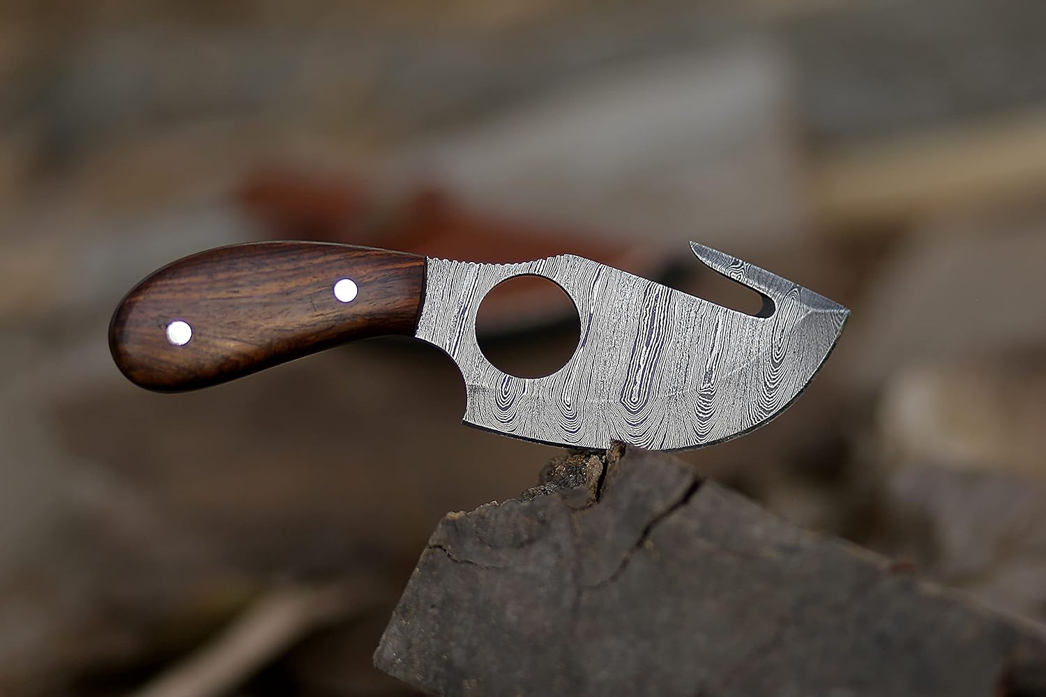 Skinning Hunting Knife With Gut Hook - Louis Martin Knives