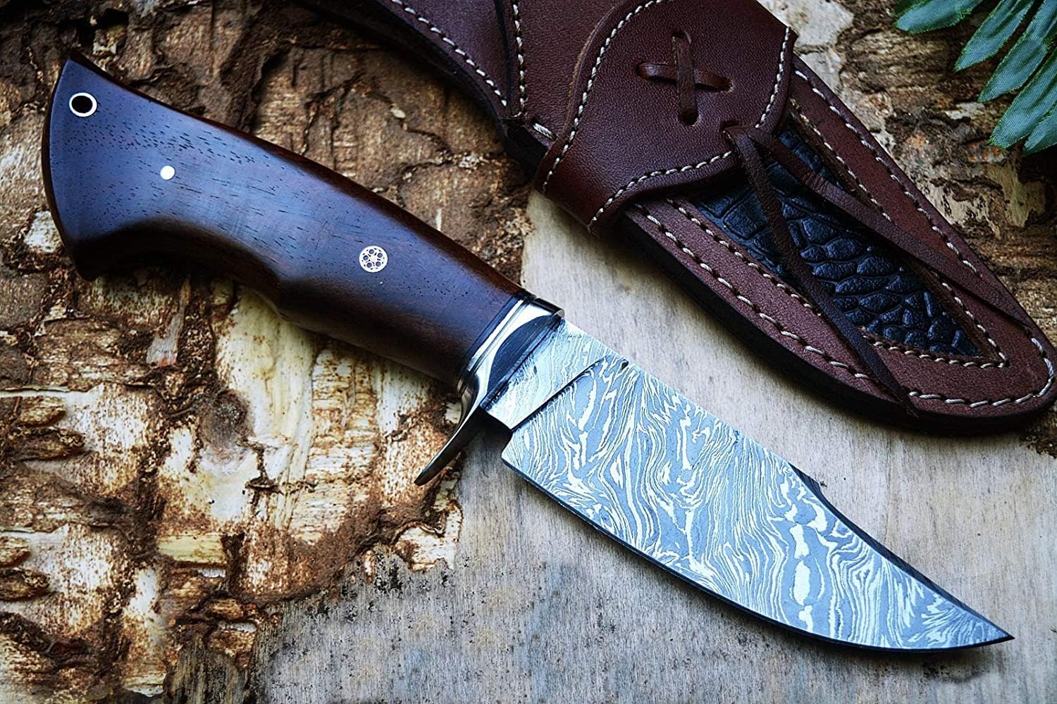 handmade damascus hunting knife